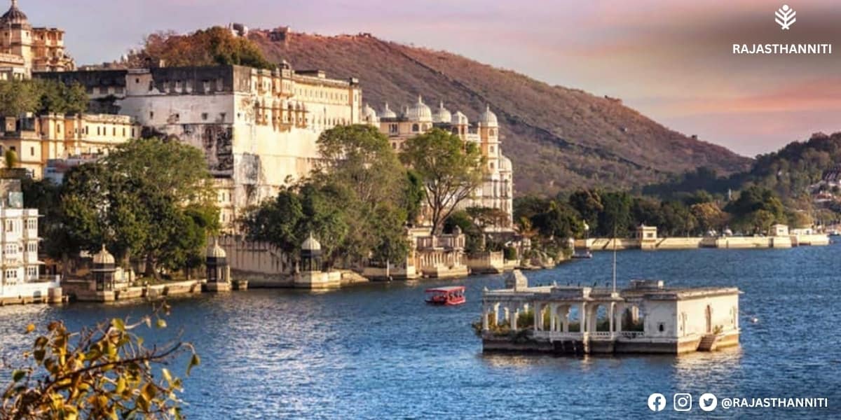 नवंबर में सर्द हवाओं